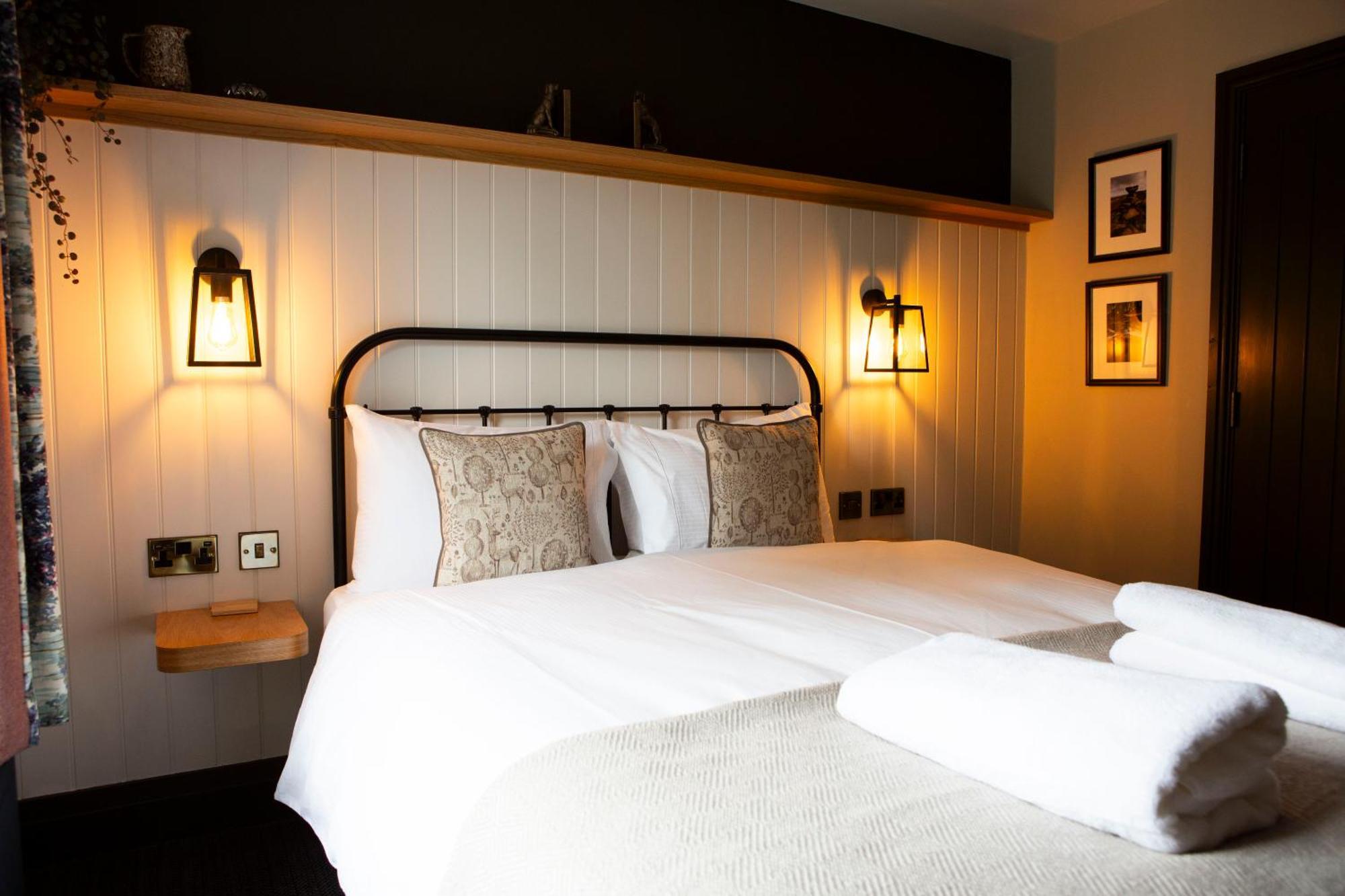 Square & Compass Hotel Two Dales Ngoại thất bức ảnh