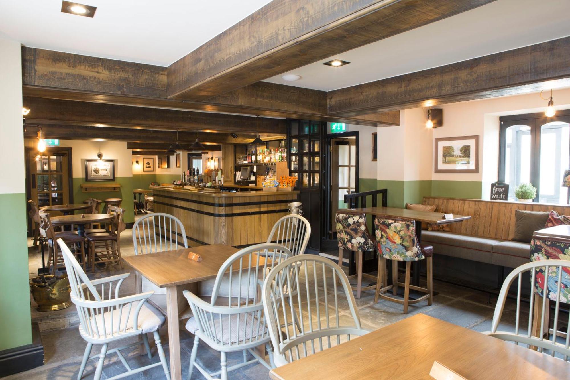 Square & Compass Hotel Two Dales Ngoại thất bức ảnh
